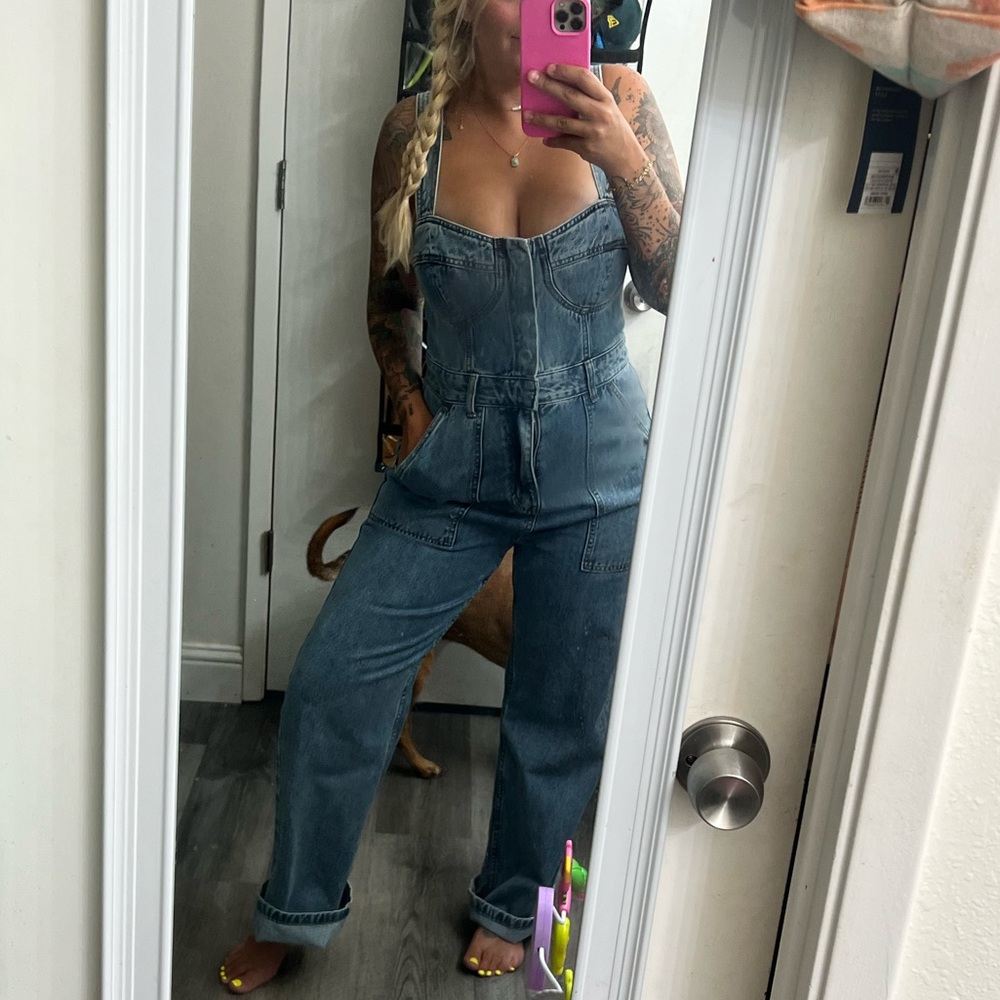 Lulus Fresh Perfection Light Wash Bustier Sleeveless DenimJumpsuit